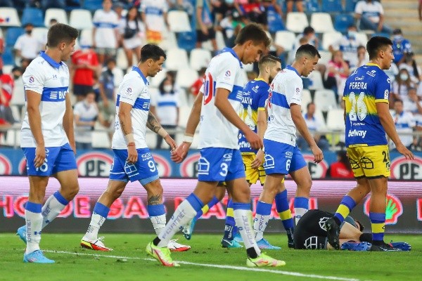 La UC cayó como local ante Everton y perdió su tercer partido seguido desde que Palestino le ganó 3-2 por la cuarta fecha del torneo. (Foto: Agencia Uno)