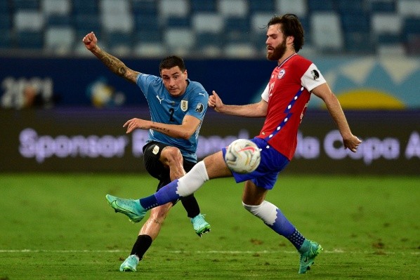 Chile y Uruguay se jugarán una final en las eliminatorias a Qatar 2022. Foto: Getty Images