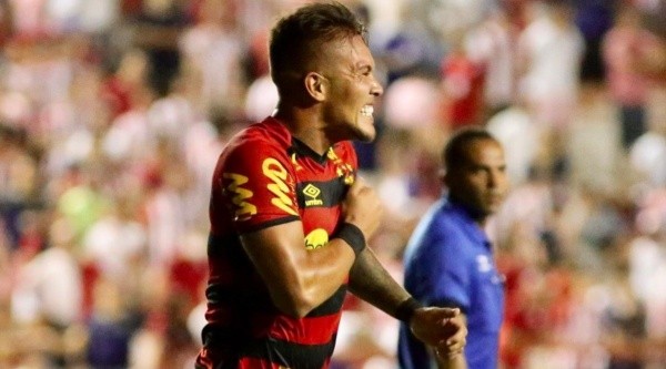 Javier Parraguez puede darle una mano a Colo Colo con la estrategia defensiva del Fortaleza para la Copa Libertadores. Foto: Comunicaciones Sport Recife