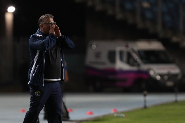 Un serio dolor de cabeza para Ronald Fuentes la marcha de Marcelo Larrondo. (Foto: Agencia Uno)