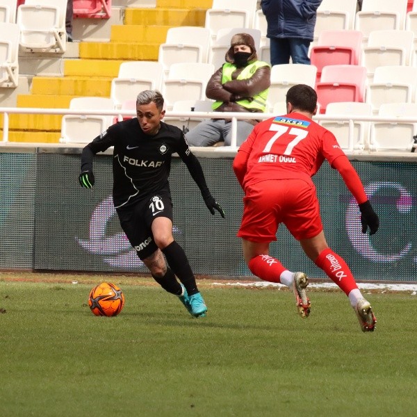 Martín Rodríguez lleva dos goles en el Altay (Foto: Altay)