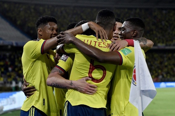 Colombia logró un vital triunfo para meterse de nuevo en la pelea. (Foto: Getty Images)