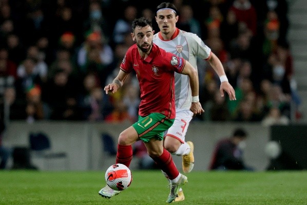 Bruno Fernandes anotó un doblete y le dio la clasificación a Portugal a Qatar 2022. Foto: Getty Images