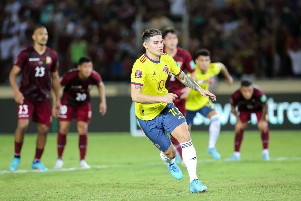 James Rodríguez marcó el único gol con el que Colombia derrotó a Venezuela por la última fecha de las Eliminatorias a Qatar 2022. (Foto: Getty)