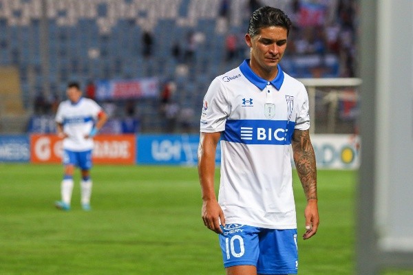 Felipe Gutiérrez se ilusiona con lo que pueda hacer la UC en Copa Libertadores. Foto: Agencia Uno