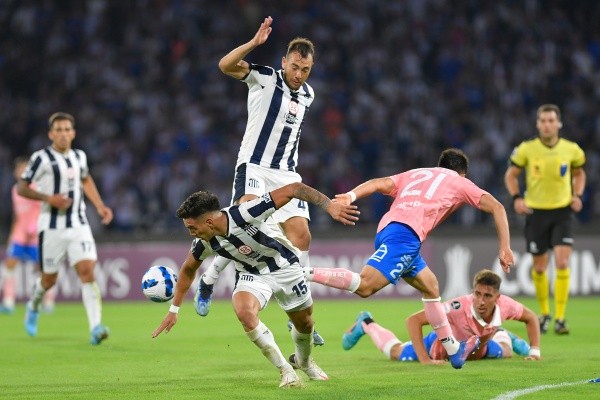 La UC enfrenta a La Serena tras la derrota ante Talleres en Copa Libertadores: 10 cambios en la formación cruzada.