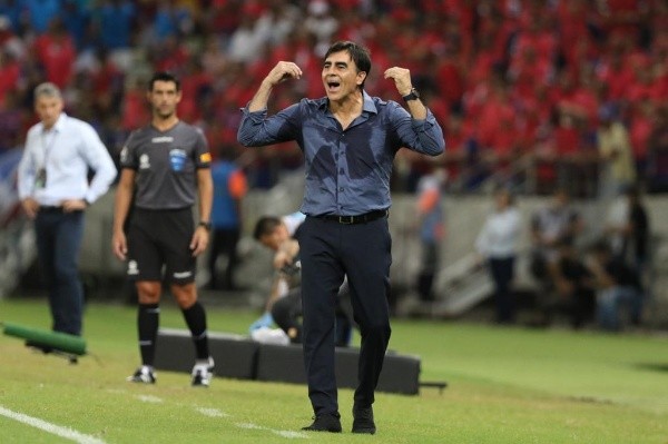Gustavo Quinteros deberá tomar determinaciones. Foto: Conmebol.