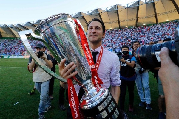 Beñat San José es candidato a la banca de Chile. Su último título fue en nuestro país con Universidad Católica en 2018. Foto: Agencia Uno