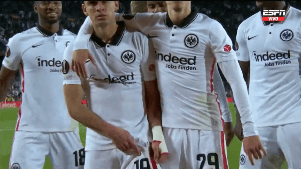 Rafael Santos Borré dedicó su gol a Freddy Rincón. (Foto: Captura Espn)