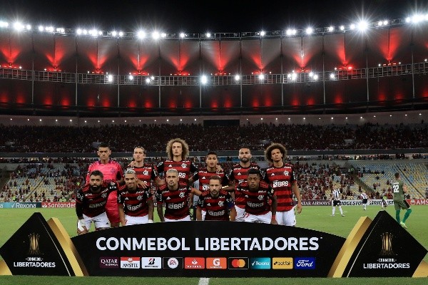 Flamengo, que ya cuenta con varias estrellas, podría recibir dos nuevas figuras directo desde Europa en el próximo mercado de pases. (Foto: Getty)