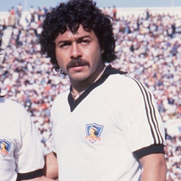 Carlos Caszely, gran ídolo de Colo Colo y el fútbol chileno.