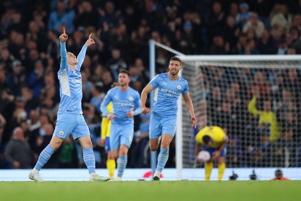 Triunfo del Manchester City contra Brighton para mantener la primera opción al título en la Premier League.