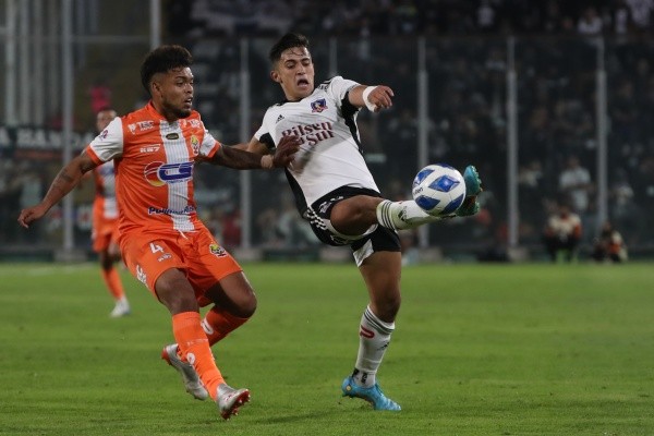 Colo Colo buscará seguir en lo más alto del Campeonato Nacional.