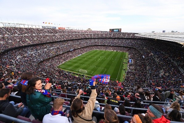 Un repleto Camp Nou vio la tremenda actuación del Barcelona femenino, y rompió un nuevo récord mundial de asistencia después de que 91.648 personas asistieran al encuentro.    Ante Real Madrid habían establecido una marca histórica de 91.553 asistentes. (Foto: Getty)