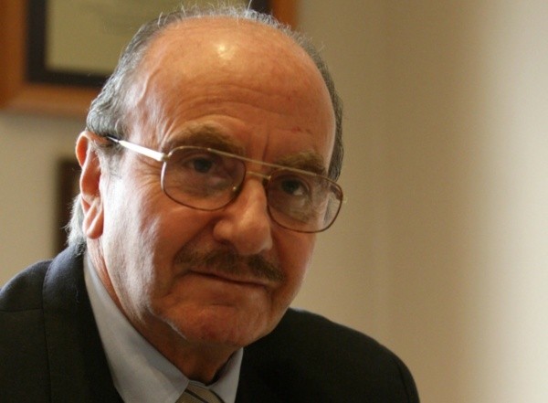 Alfredo Asfura, eterno dirigente del fútbol chileno