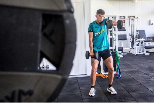 Carlos Palacios ha estado sometido a un arduo entrenamiento para ponerse a punto físicamente. (Foto: Vasco da Gama)