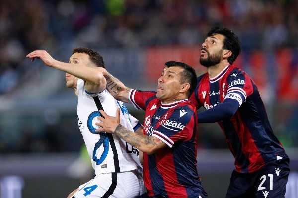 Gary Medel y Bologna sumaron tres puntazos ante Inter. (Foto: Getty Images)