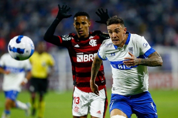 Universidad Católica batalló, pero no pudo con Flamengo. | Foto: Getty Images