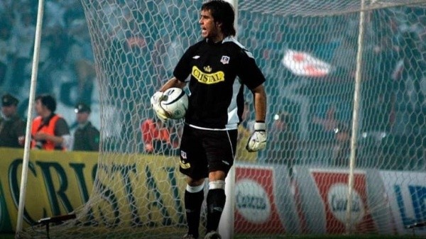 Claudio Bravo fue campeón con la camiseta de Colo Colo.