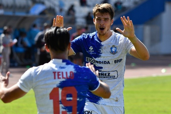 Tal como en Copa Sudamericana, Antofagasta celebra sobre el final.