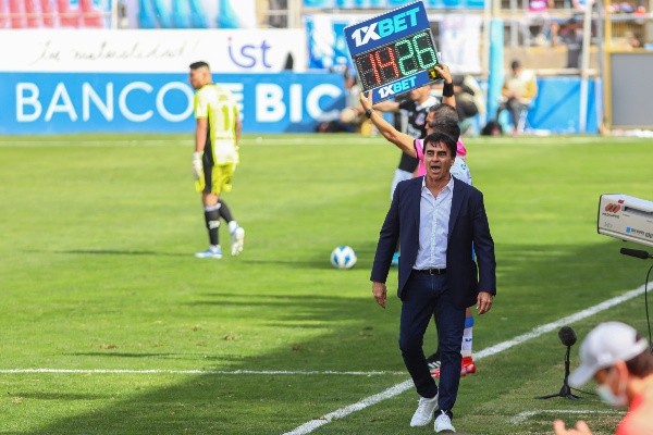 Quinteros mantiene una gran campaña dirigiendo a Colo Colo. | Foto: Agencia Uno