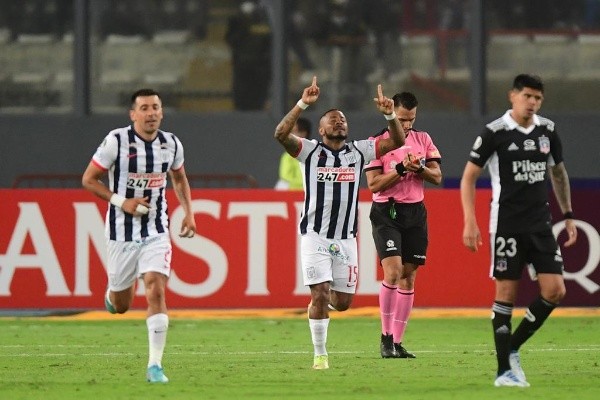 Colo Colo se trajo un empate con sabor a derrota de Perú.Foto: Conmebol.
