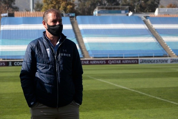 Buljubasich asumió la gerencia deportiva de Cruzados el 7 de julio de 2010 y desde entonces ha conseguido siete títulos de Primera División, cuatro Supercopa y una Copa Chile. | Foto: Agencia Uno