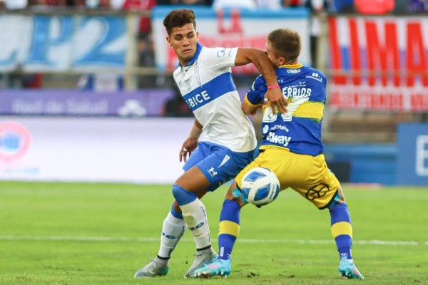 Armijo espera que Saavedra mejor su nivel de la mano de Ariel Holan (Agencia Uno)