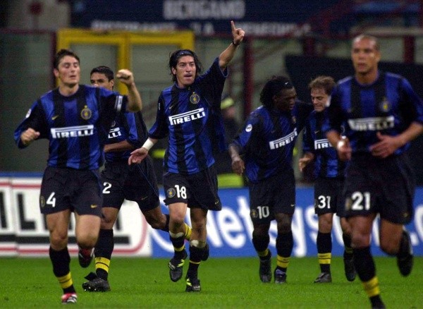 Bam Bam Zamorano vive a concho el final de temporada del Internazionale Milano.