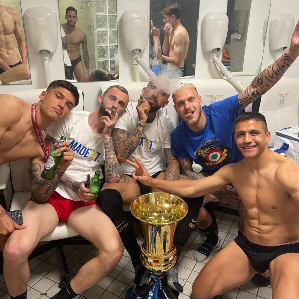 El loco e íntimo festejo de Alexis Sánchez y Arturo Vidal, campeones de Coppa Italia con el Internazionale Milano.