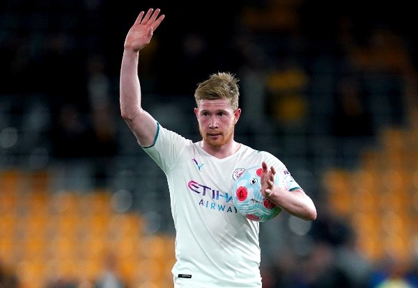 De Bruyne se llevó la pelota a casa. (Foto: Getty Images)