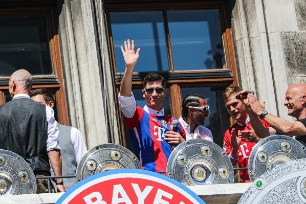 Robert Lewandowski no seguirá en el Bayern Múnich y ya lanza sus primeros guiños al Barcelona. Foto: Getty Images