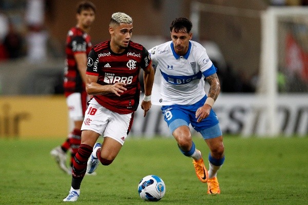Flamengo goleó a la UC y la eliminó de la Copa Libertadores, dejándola solo con chances de Copa Sudamericana. Foto: Getty Images