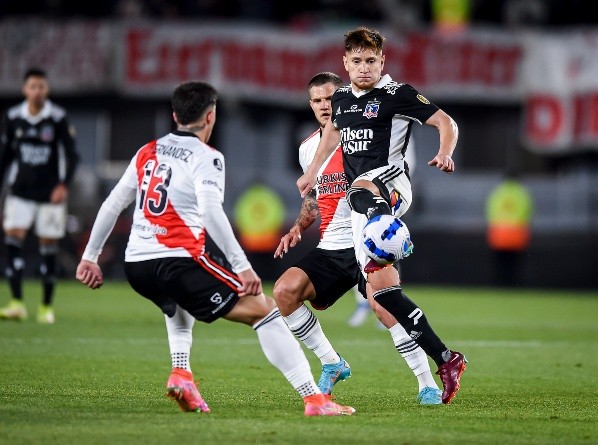 Derrota de Colo Colo en Buenos Aires ante River: Leo Gil y el partido del Cacique en Copa Libertadores.