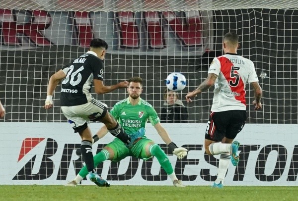 Solari tuvo buenas chances ante River Plate pero no logró convertir (Agencia Uno)