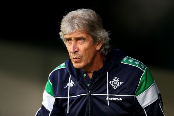 Manuel Pellegrini se molestó por las pérdidas de tiempo. (Foto: Getty Images)