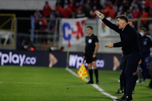 Berizzo vino a Chile dirigiendo a Paraguay en las último Eliminatorias.