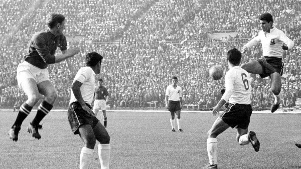 La Roja derrotó por 3-1 a Suiza en su primer partido del Mundial de Chile 1962. Partió a las 15:00 horas del 30 de mayo horas hace 60 años. (Foto: Archivo)