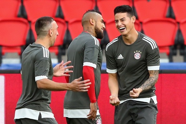 Si Vidal tiene dudas de ir a Al Rayyan, James Rodríguez lo puede convencer.