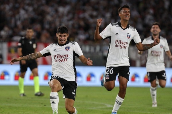 Las jóvenes figuras de Colo Colo están en la mira de los clubes en el mercado de invierno. Aunque Gustavo Quinteros dejó claro que no quiere que ninguno se vaya. Foto: Agencia Uno