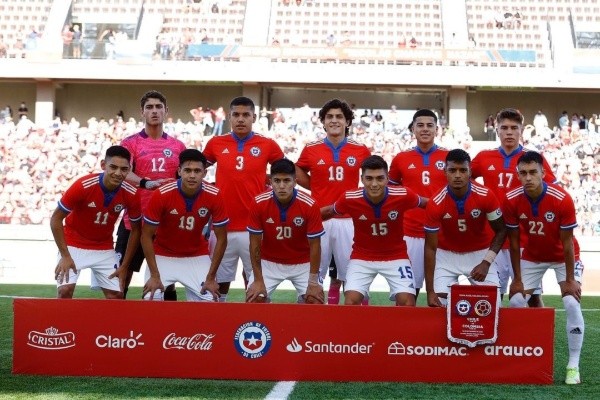Sebastien Pineau, el Cavani peruano, defendiendo la camiseta de la Roja en un amistoso de selección chilena sub 20.