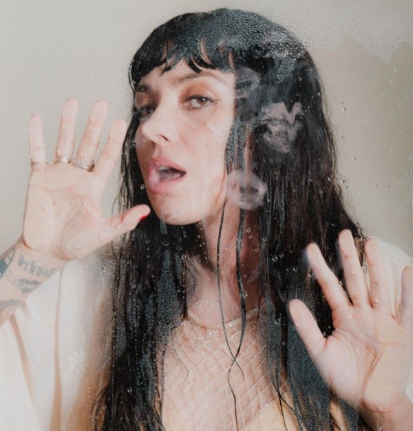 Mon Laferte recibe la nacionalidad en México.(Foto: Instagram)