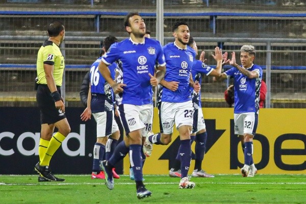 Ramiro González dijo presente en el triunfo de Talleres frente a Universidad Católica por Copa Libertadores y conoce nuestro país. Años atrás jugó para Unión Española. Foto: Agencia Uno