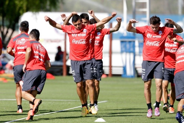 Gonzalo Fierro conoce muy bien lo que es defender la camiseta de La Roja. | Foto: Agencia Uno