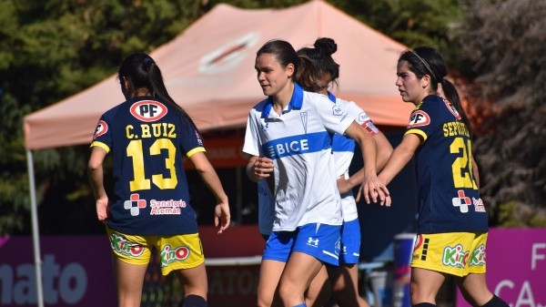 Las cruzadas igualaron con el campanil. (Cruzados)
