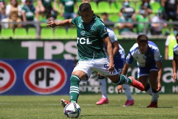 Damián Arce recibió una dura crítica de parte de Reinaldo Sánchez por su rendimiento en Wanderers. | Foto: Agencia Uno