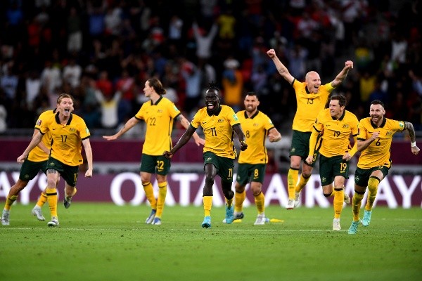 Australia festejó en los penales contra Perú. (Foto: Getty Images)