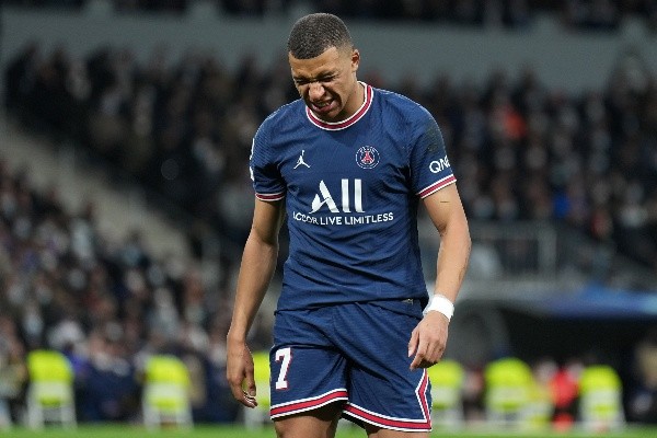Kylian Mbappé decidió quedarse tres años más en PSG. (Foto: Getty Images)