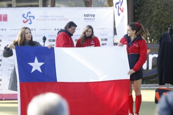 La despedida de la selección chilena antes de partir al Mundial de Hockey Césped. (Fotos: Ministerio del Deporte de Chile)