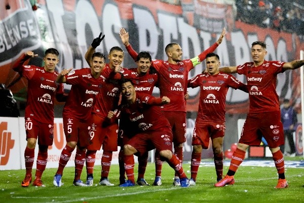 Ñublense cayó sorpresivamente ante Cauquenes. | Foto: Agencia Uno